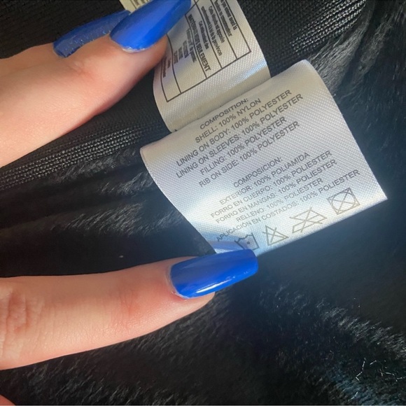 🌸 Snobbish Collection 🌸 black puffer jacket - Picture 4 of 8